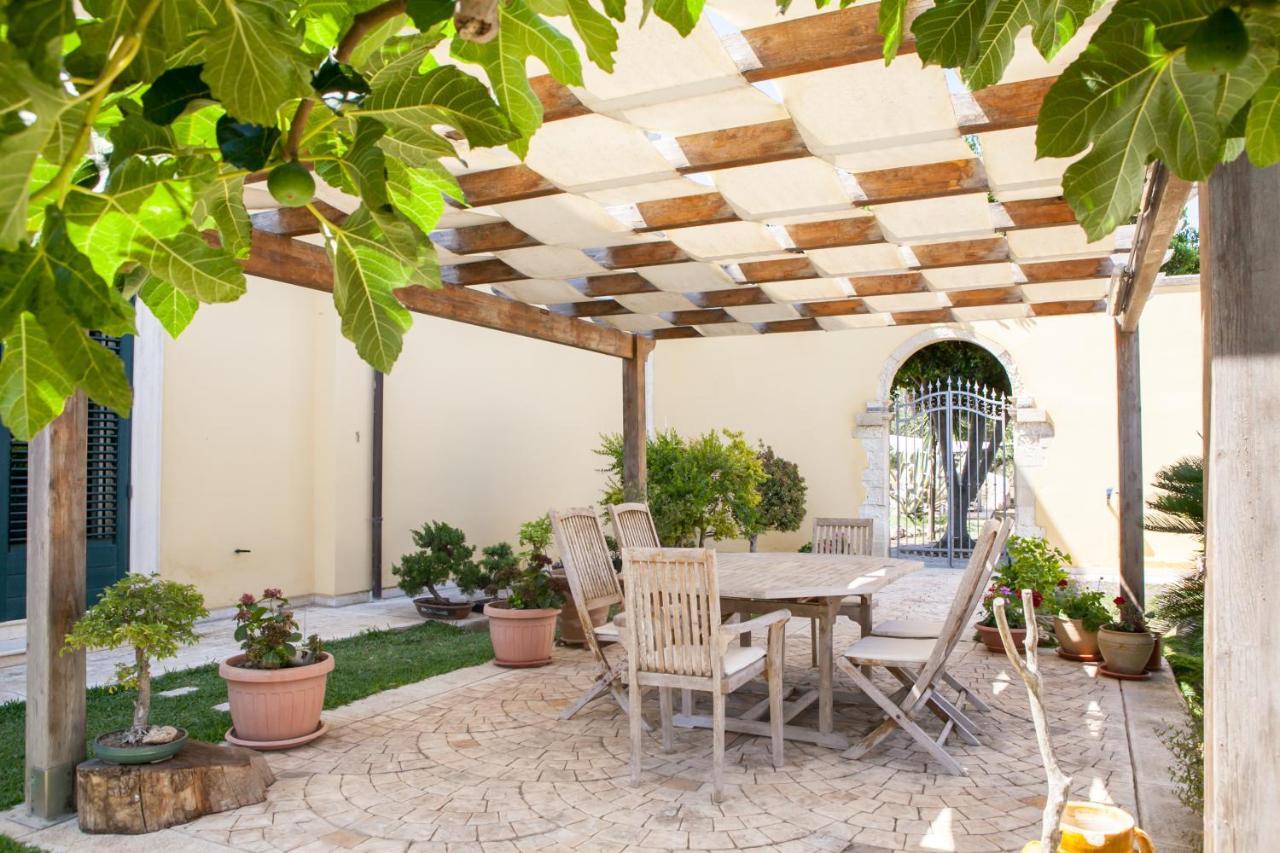 B&B I Tre Ulivi Salice Salentino Exterior photo